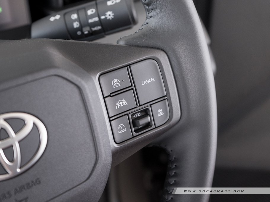 https://i.i-sgcm.com/new_cars/cars/22093/22093_g27