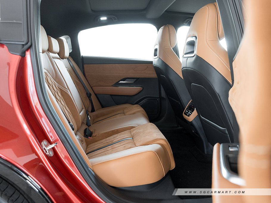 https://i.i-sgcm.com/new_cars/cars/22097/22097_g38
