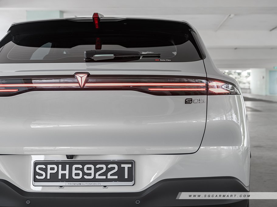 https://i.i-sgcm.com/new_cars/cars/22101/22101_g21