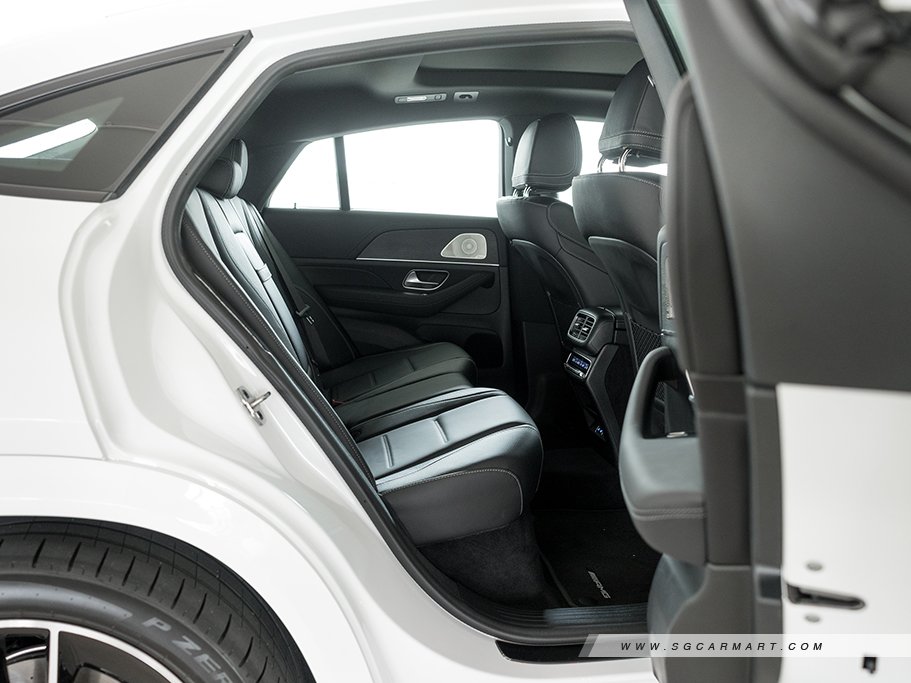 https://i.i-sgcm.com/new_cars/cars/22124/22124_g38