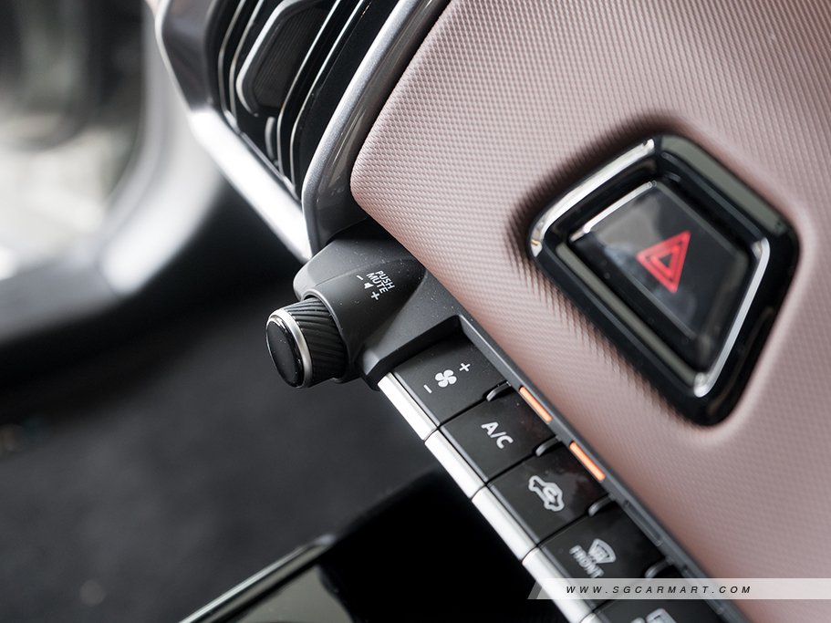 https://i.i-sgcm.com/new_cars/cars/22125/22125_g26