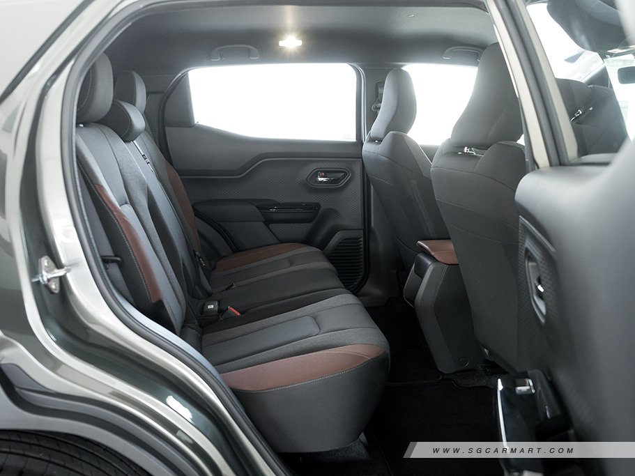 https://i.i-sgcm.com/new_cars/cars/22125/22125_g29