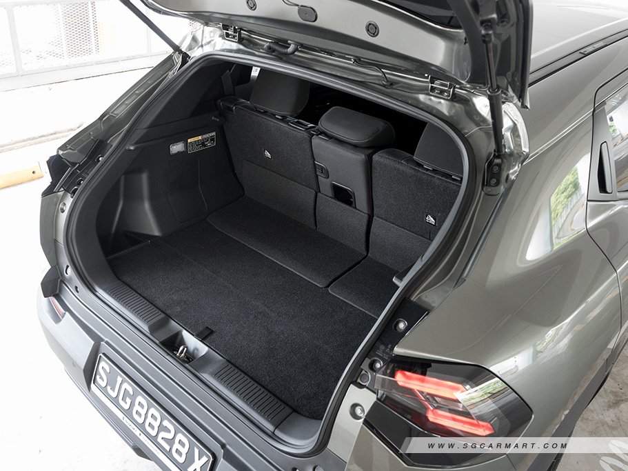 https://i.i-sgcm.com/new_cars/cars/22125/22125_g30