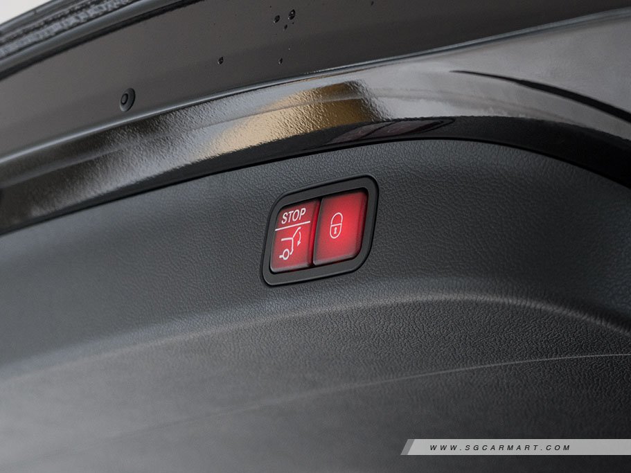 https://i.i-sgcm.com/new_cars/cars/22126/22126_g33
