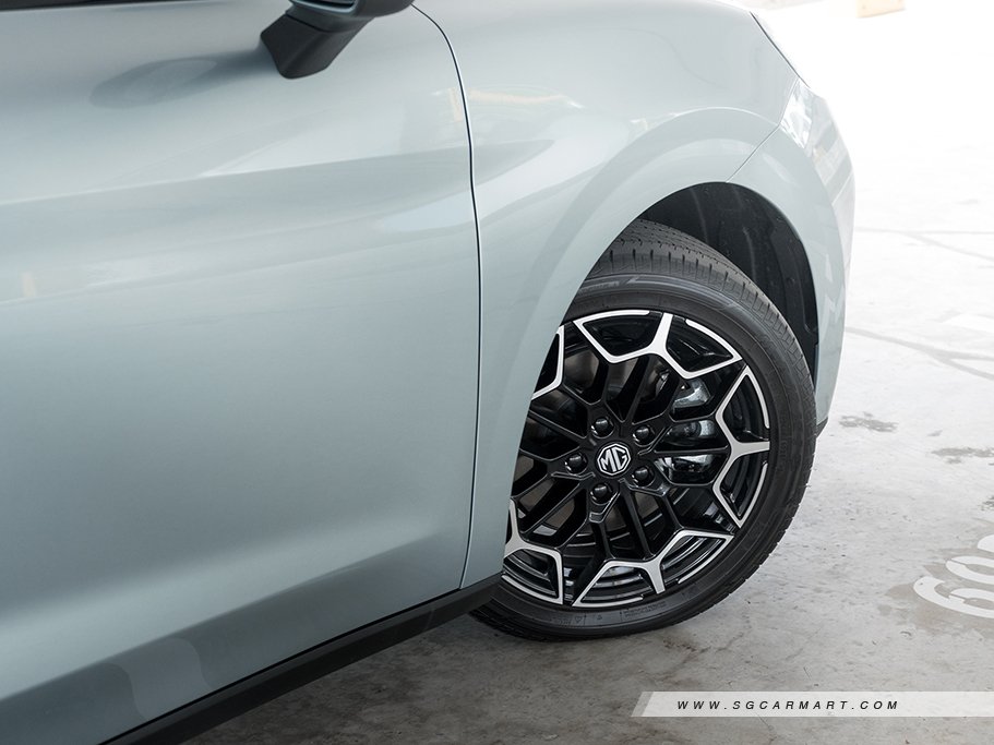 https://i.i-sgcm.com/new_cars/cars/22129/22129_g22