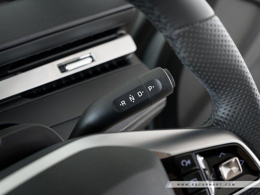 https://i.i-sgcm.com/new_cars/cars/22129/22129_g27