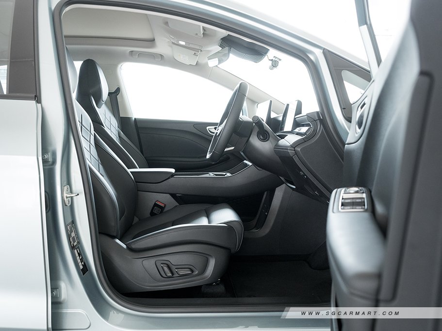 https://i.i-sgcm.com/new_cars/cars/22129/22129_g35