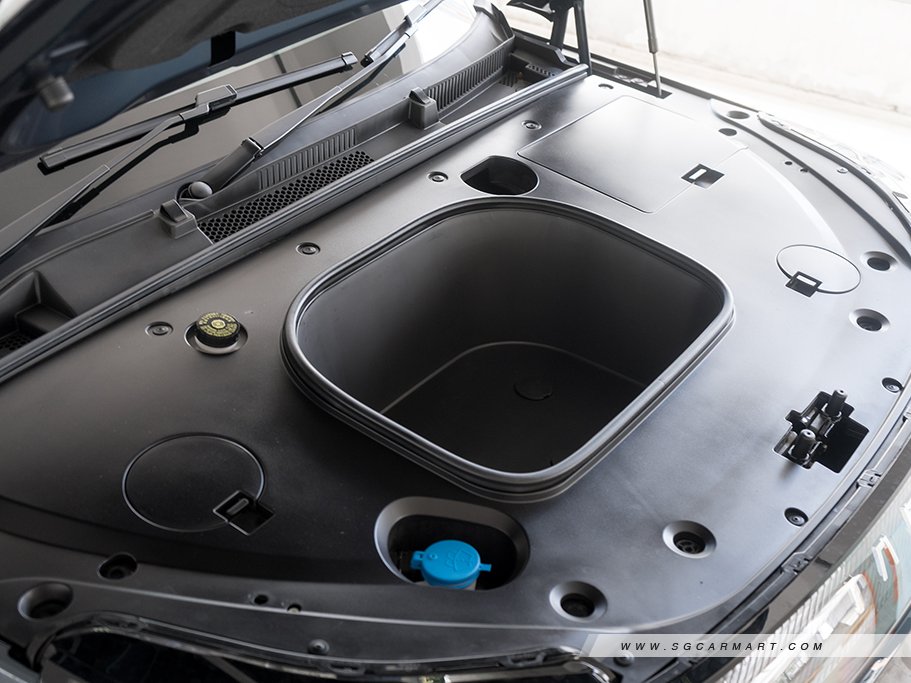 https://i.i-sgcm.com/new_cars/cars/22131/22131_g22