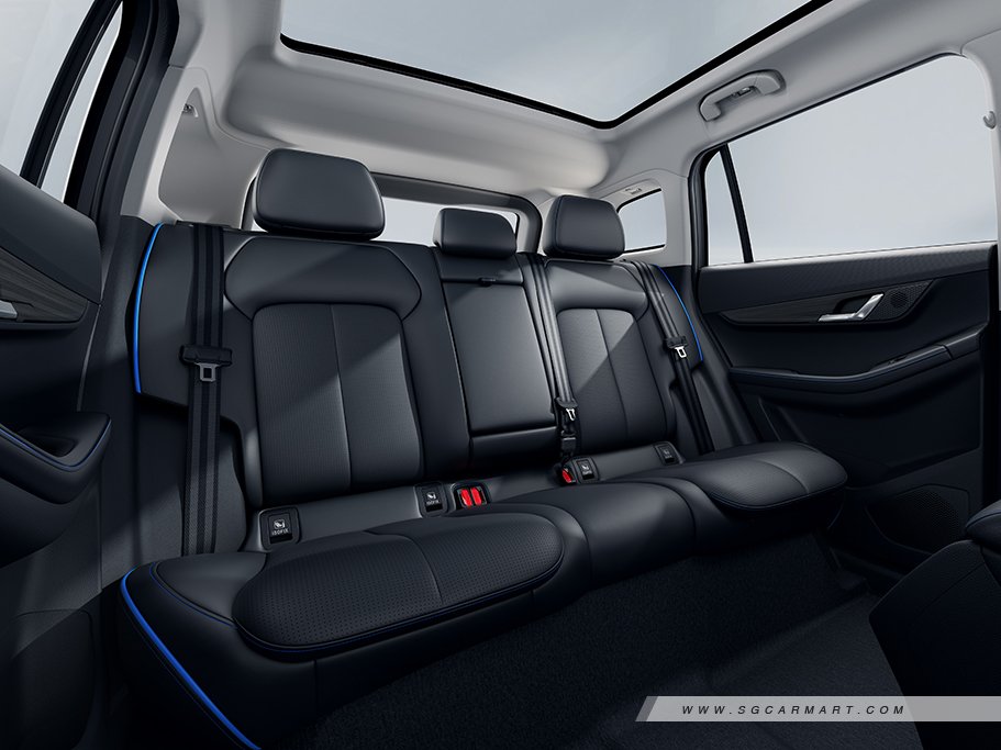 https://i.i-sgcm.com/new_cars/cars/22131/22131_g34