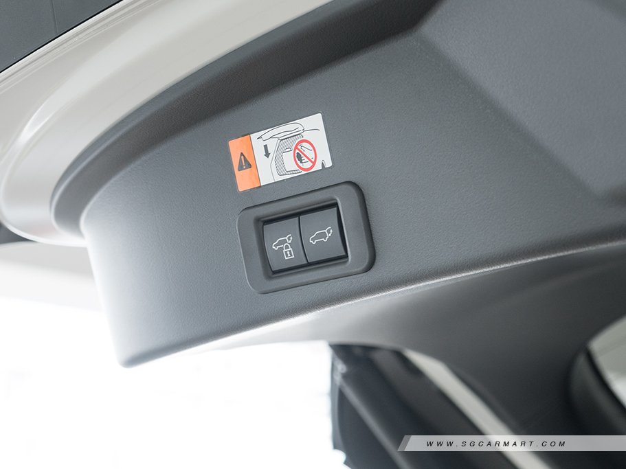 https://i.i-sgcm.com/new_cars/cars/22138/22138_g38
