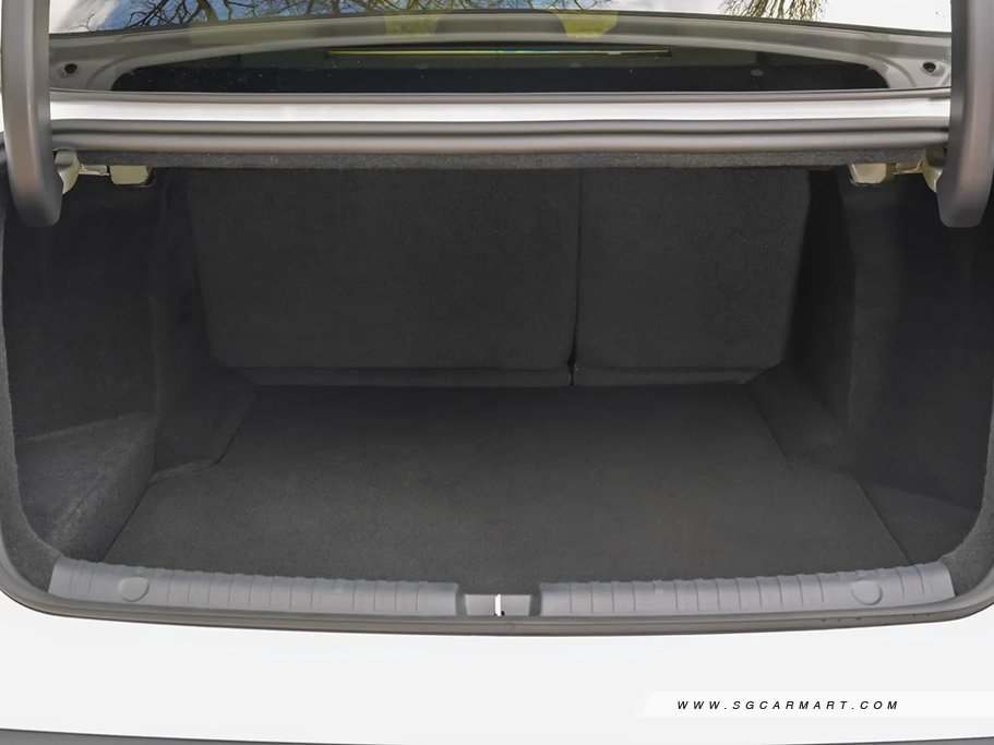 https://i.i-sgcm.com/new_cars/cars/22145/22145_g15