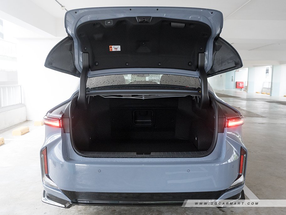 https://i.i-sgcm.com/new_cars/cars/22146/22146_g37
