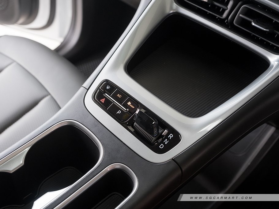 https://i.i-sgcm.com/new_cars/cars/22148/22148_g26