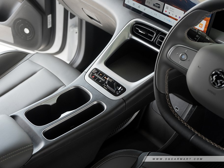 https://i.i-sgcm.com/new_cars/cars/22148/22148_g27
