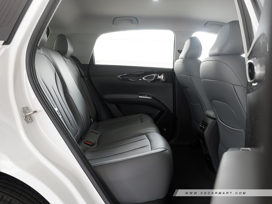 https://i.i-sgcm.com/new_cars/cars/22148/22148_g30