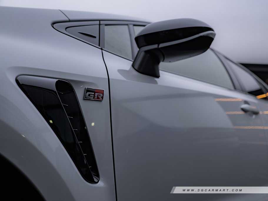 https://i.i-sgcm.com/new_cars/cars/22150/22150_g23