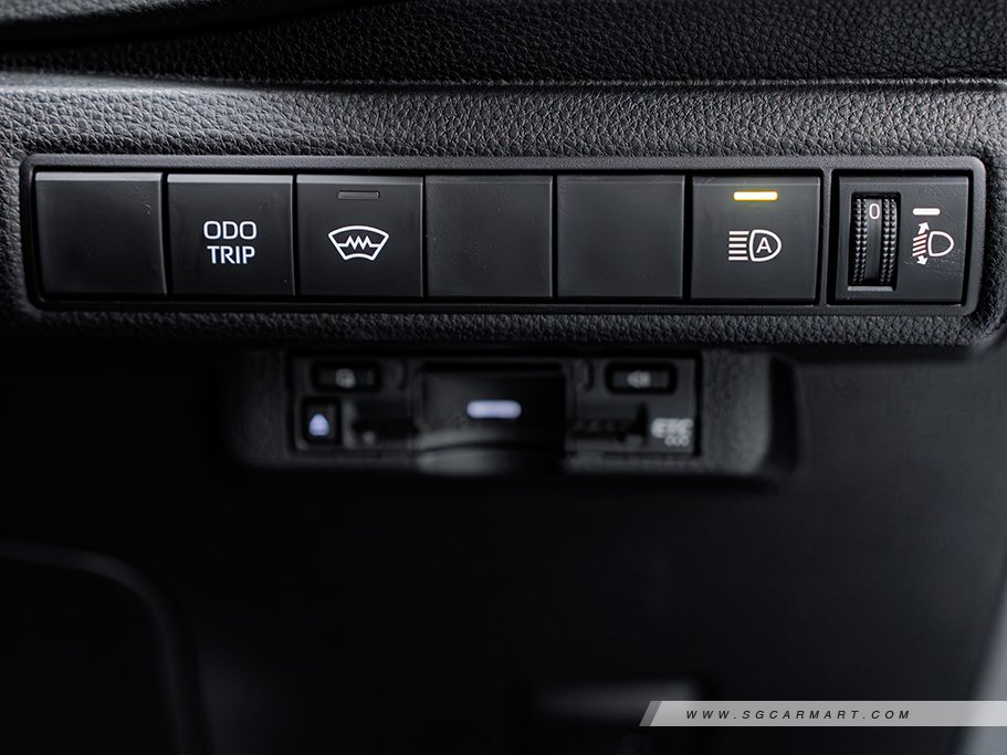 https://i.i-sgcm.com/new_cars/cars/22150/22150_g36