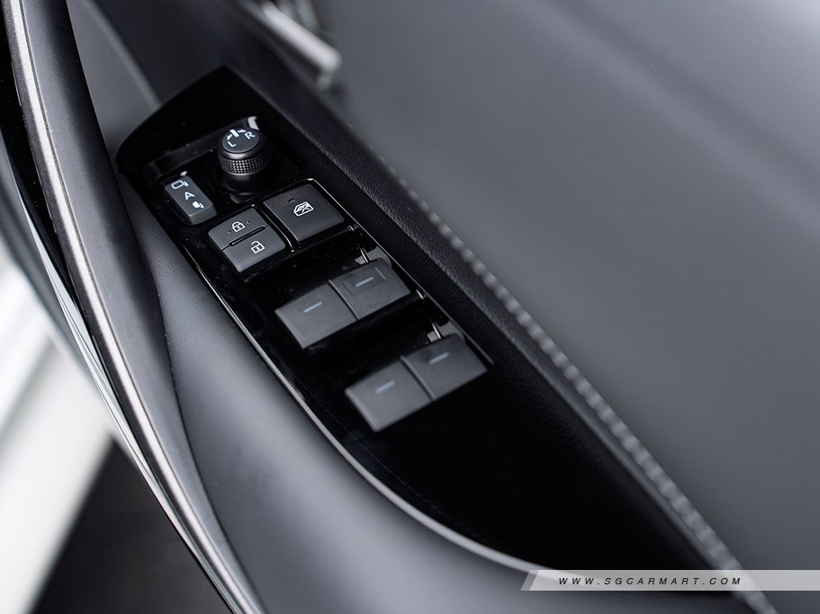https://i.i-sgcm.com/new_cars/cars/22150/22150_g40