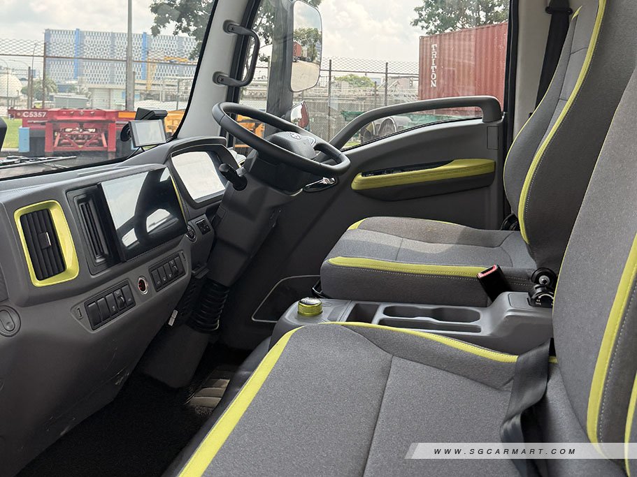 https://i.i-sgcm.com/new_cars/cars/22151/22151_g11