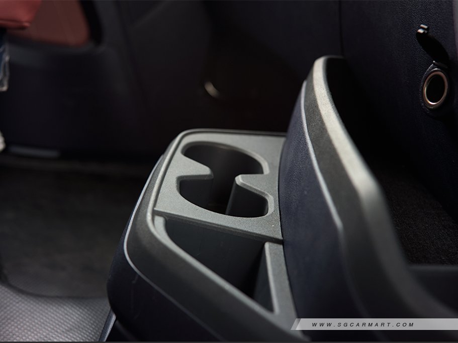 https://i.i-sgcm.com/new_cars/cars/22153/22153_g12