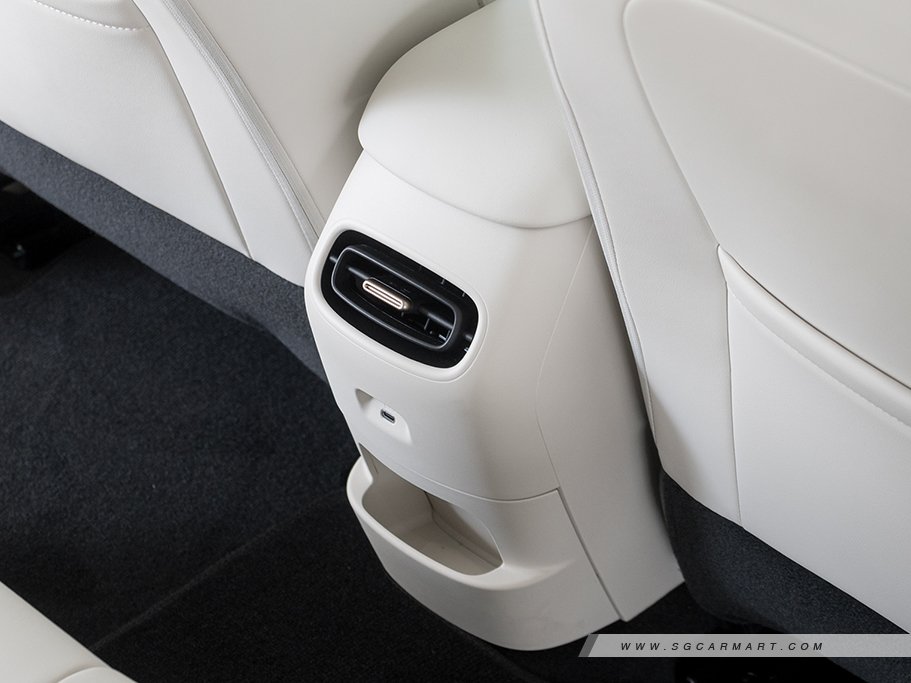 https://i.i-sgcm.com/new_cars/cars/22157/22157_g30