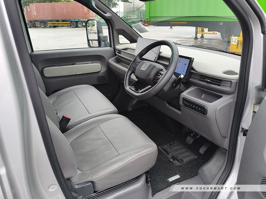 https://i.i-sgcm.com/new_cars/cars/22158/22158_g9