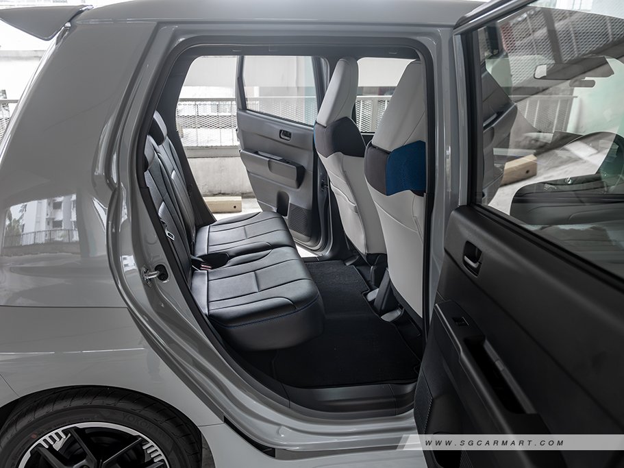 https://i.i-sgcm.com/new_cars/cars/22159/22159_g25