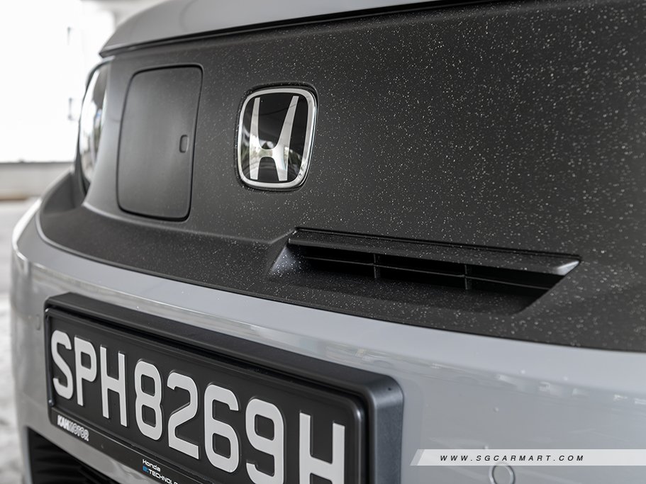 https://i.i-sgcm.com/new_cars/cars/22159/22159_g8
