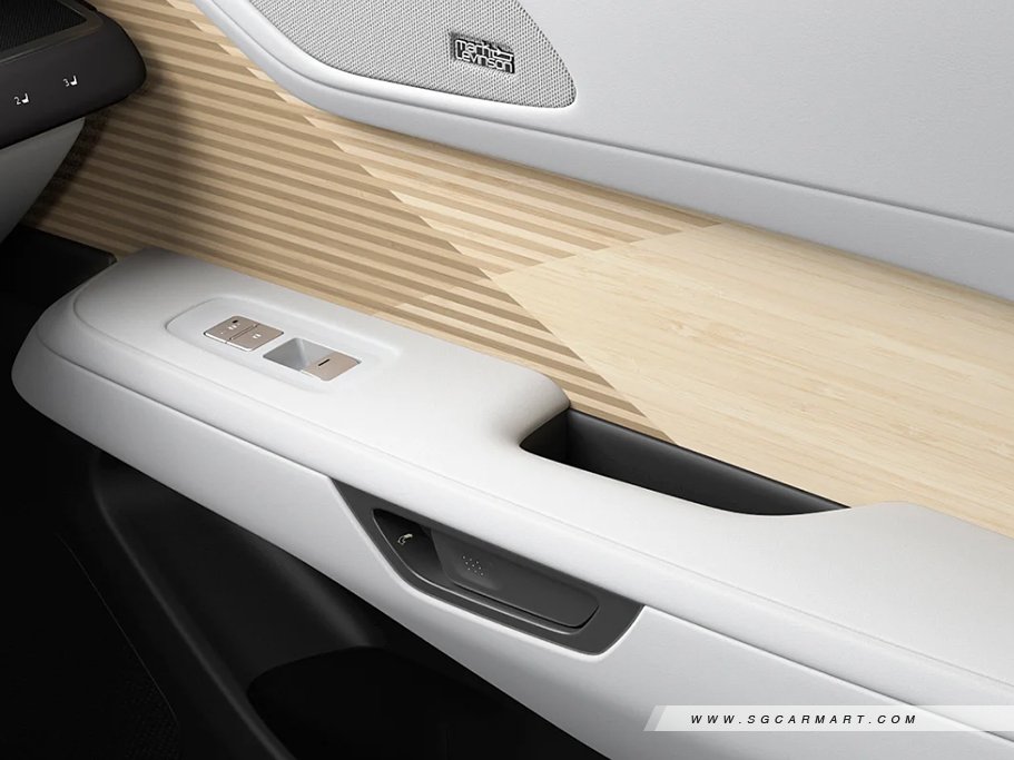 https://i.i-sgcm.com/new_cars/cars/22166/22166_g8
