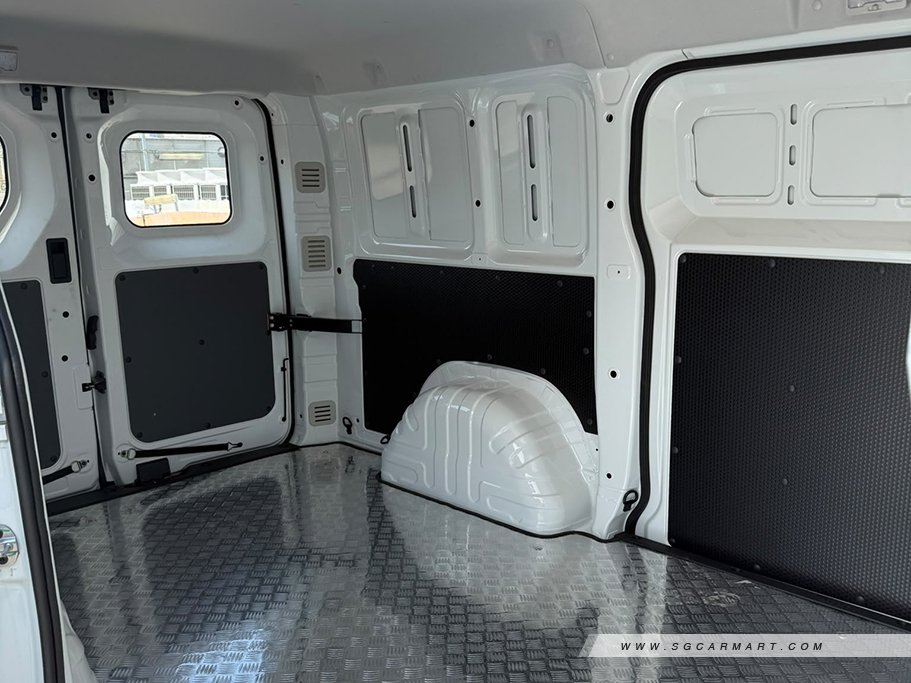 https://i.i-sgcm.com/new_cars/cars/22170/22170_g13
