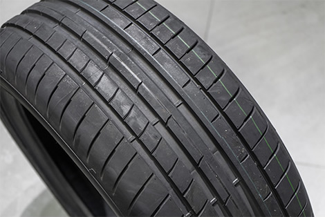 tread pattern and the tyre