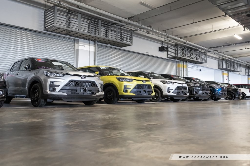 Which car rental companies offer the best leasetoown schemes in Singapore? Sgcarmart