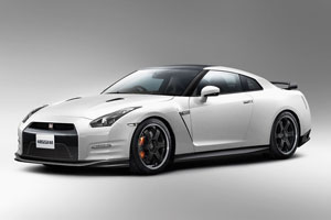 Nissan GT-R