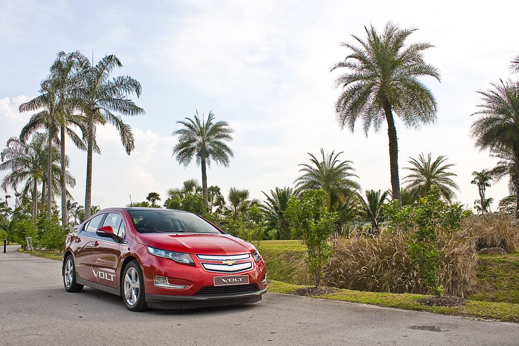 Former Vice Chairman of GM believes hybrid technology benefits trucks better