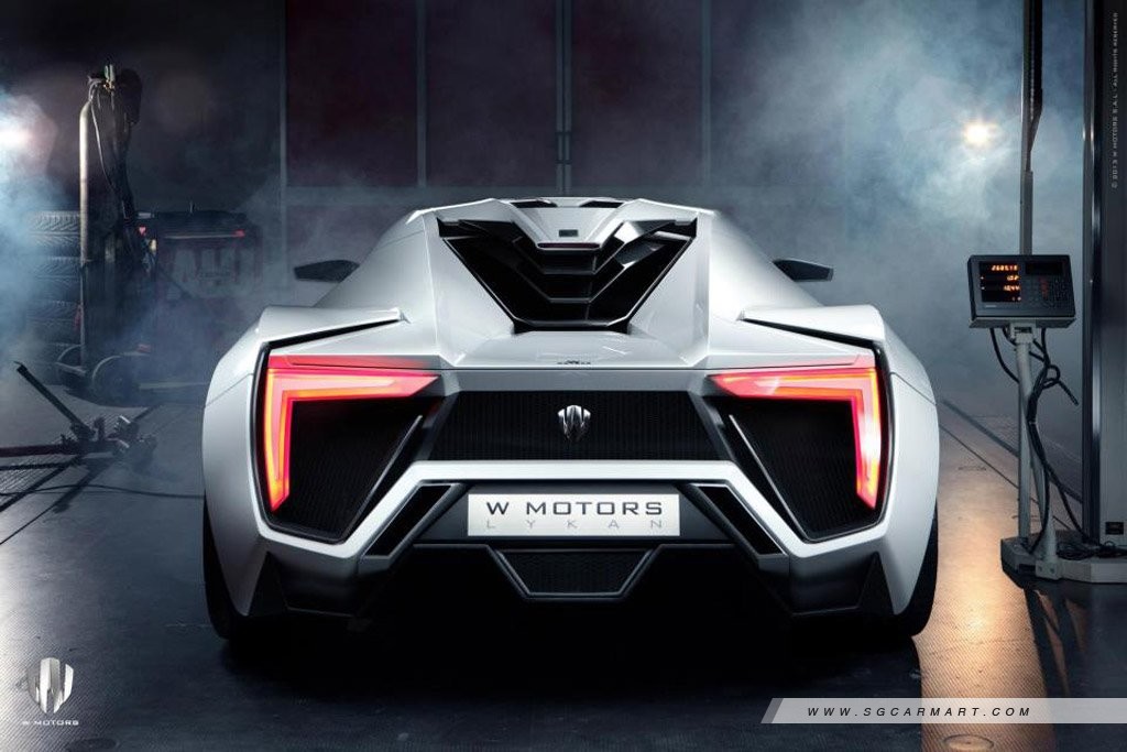 Lykan Hypersport Back