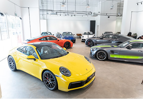 yellow car