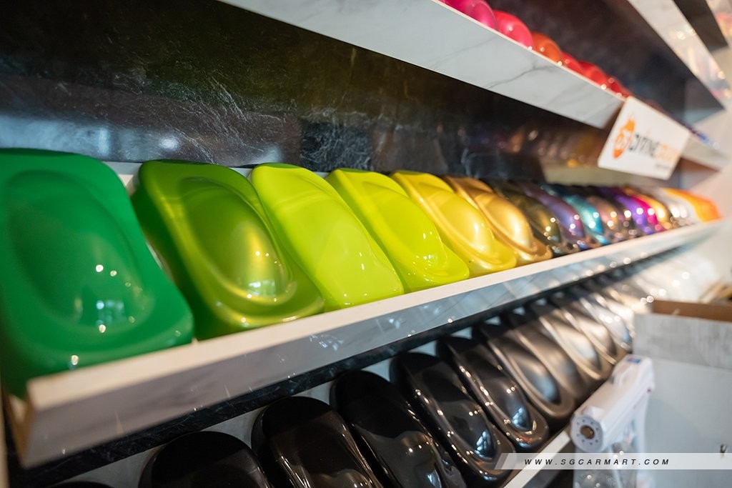 Quality car spray painting with Divine Splash