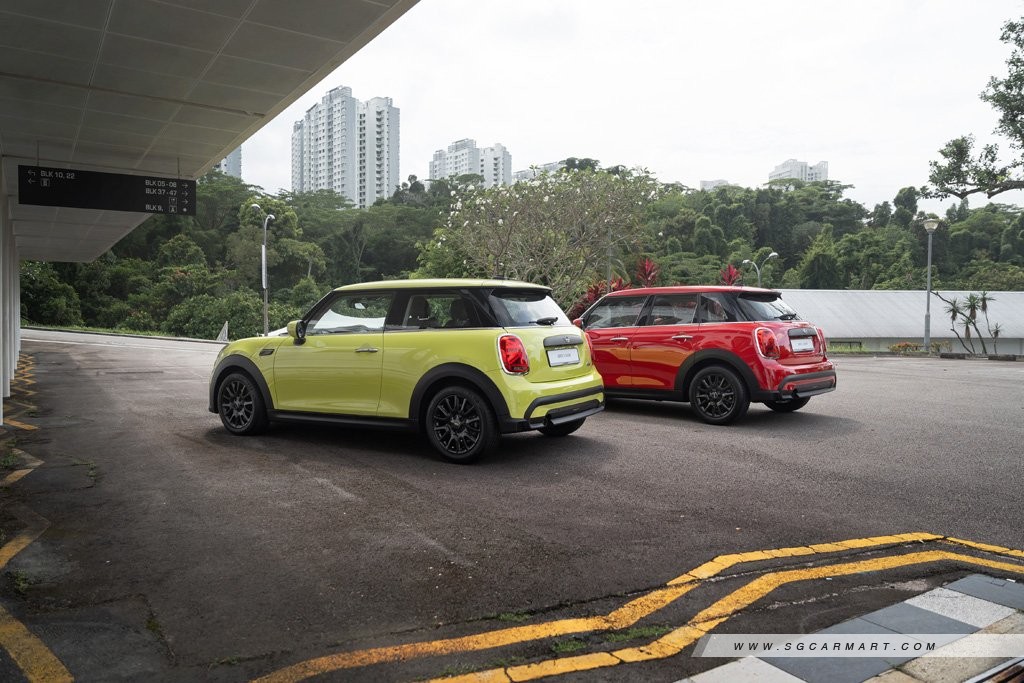 2 cars side
