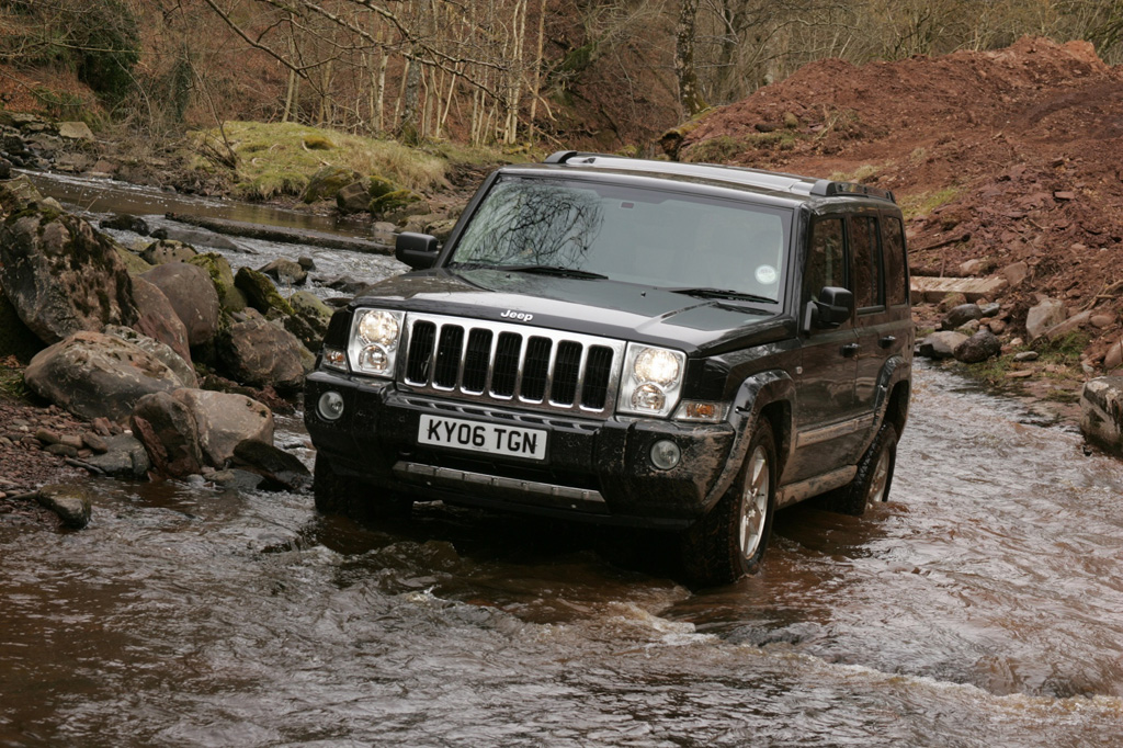 All new JEEP® Commander is a unique blend of capacity and distinctive design