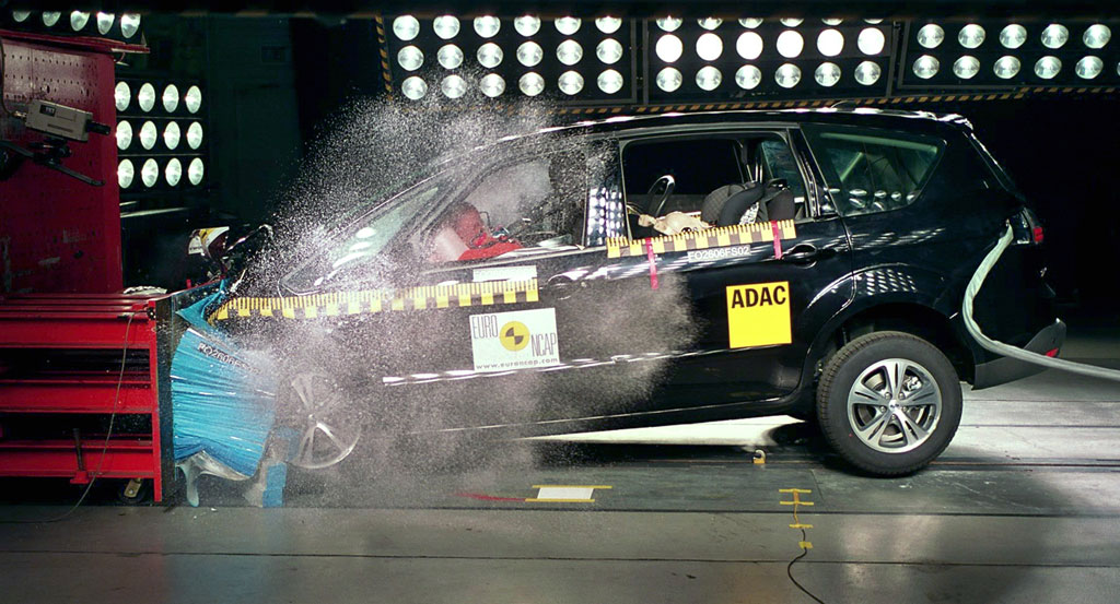 Ford S Max Awarded Top Euro Ncap Safety Rating