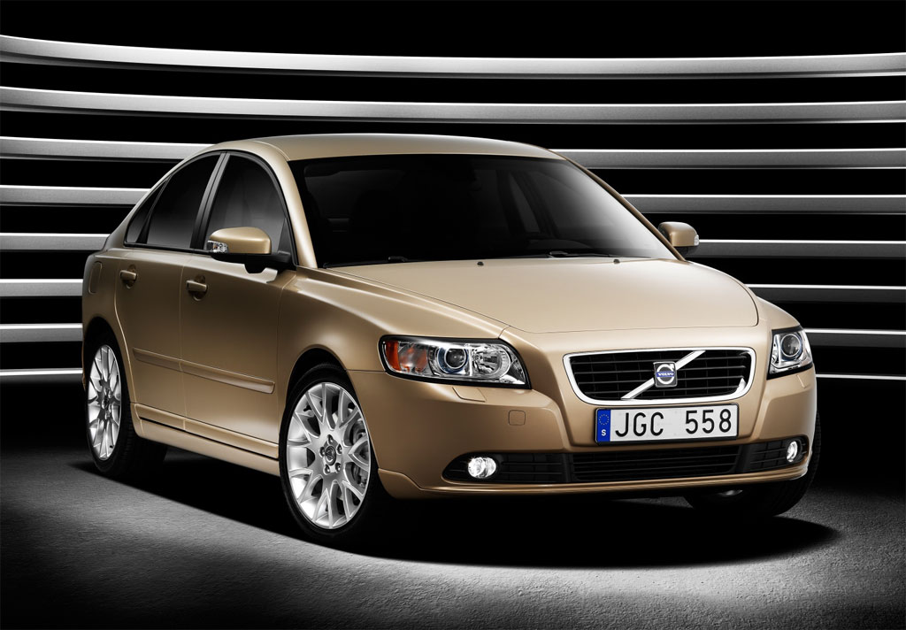 Introducing the new Volvo S40 and V50 Sportswagon