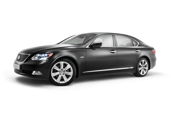 Lexus LS600h and LS600hL; World's First V8 Hybrid Full-time All-wheel Drive