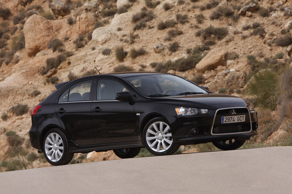 Mitsubishi unveils new Lancer Sportback at Paris Motor Show