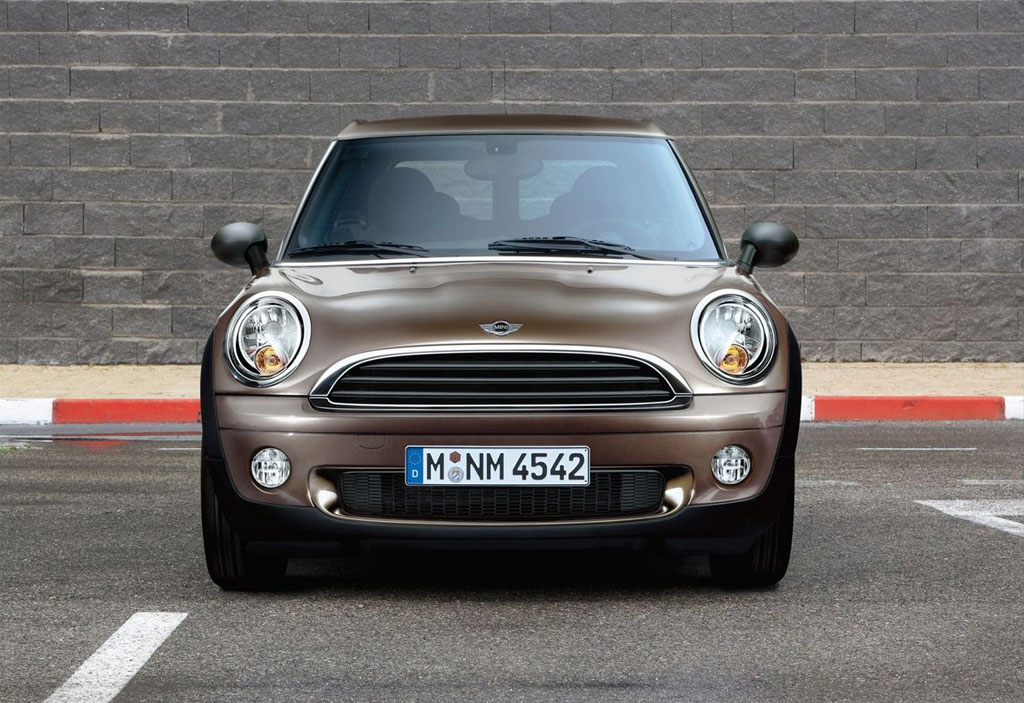 MINI One Clubman unveiled
