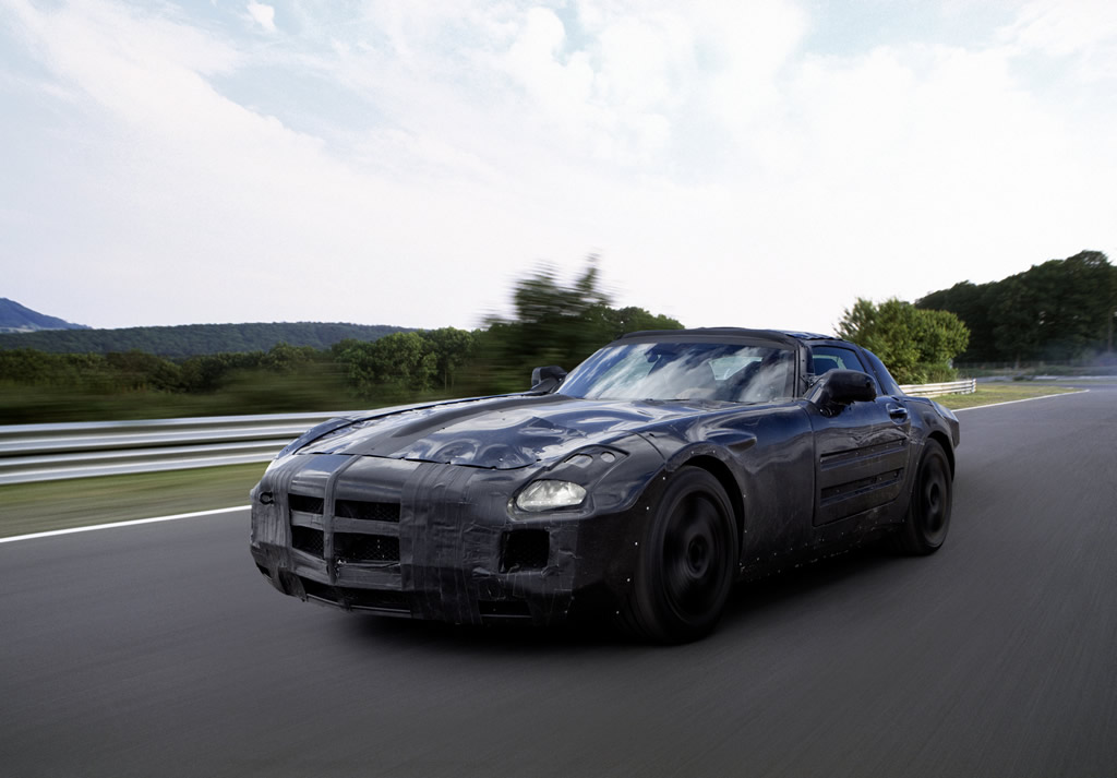 New Mercedes-Benz SLS supercar unveiled