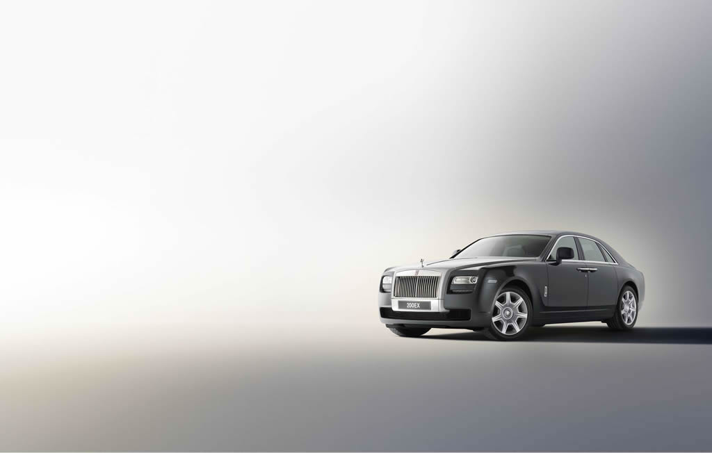 New Rolls-Royce revives "Ghost"