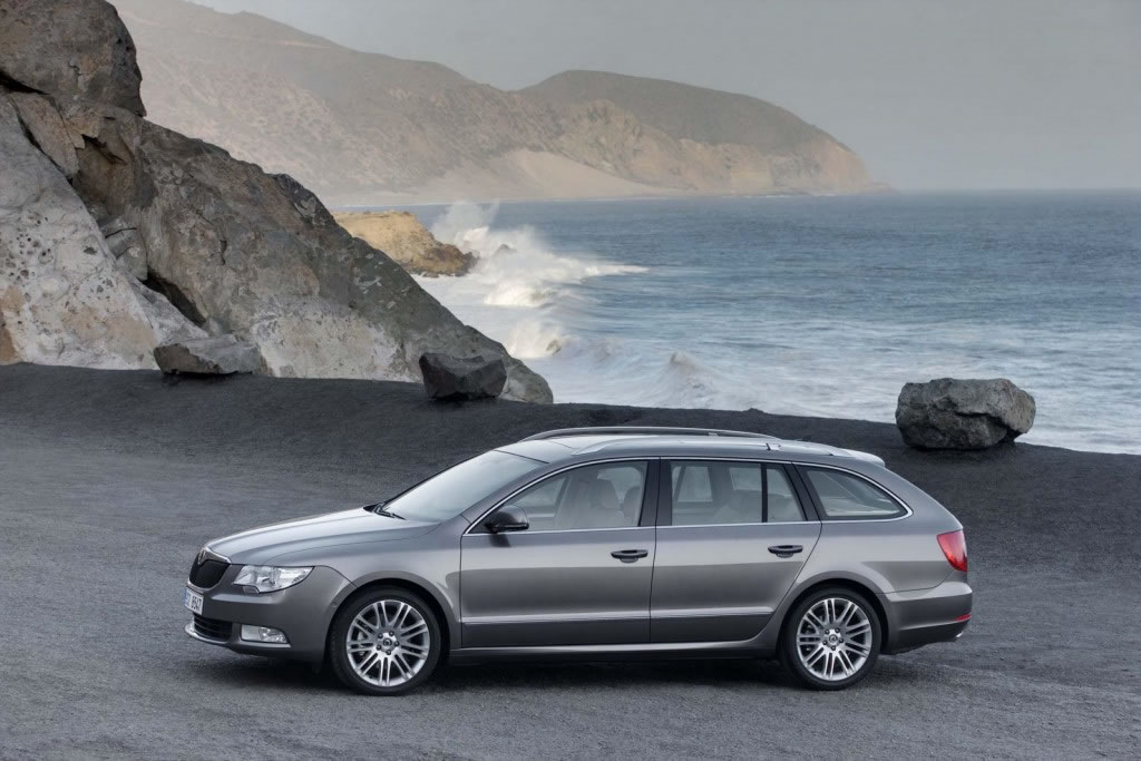 Skoda launches the Superb Combi at Frankfurt