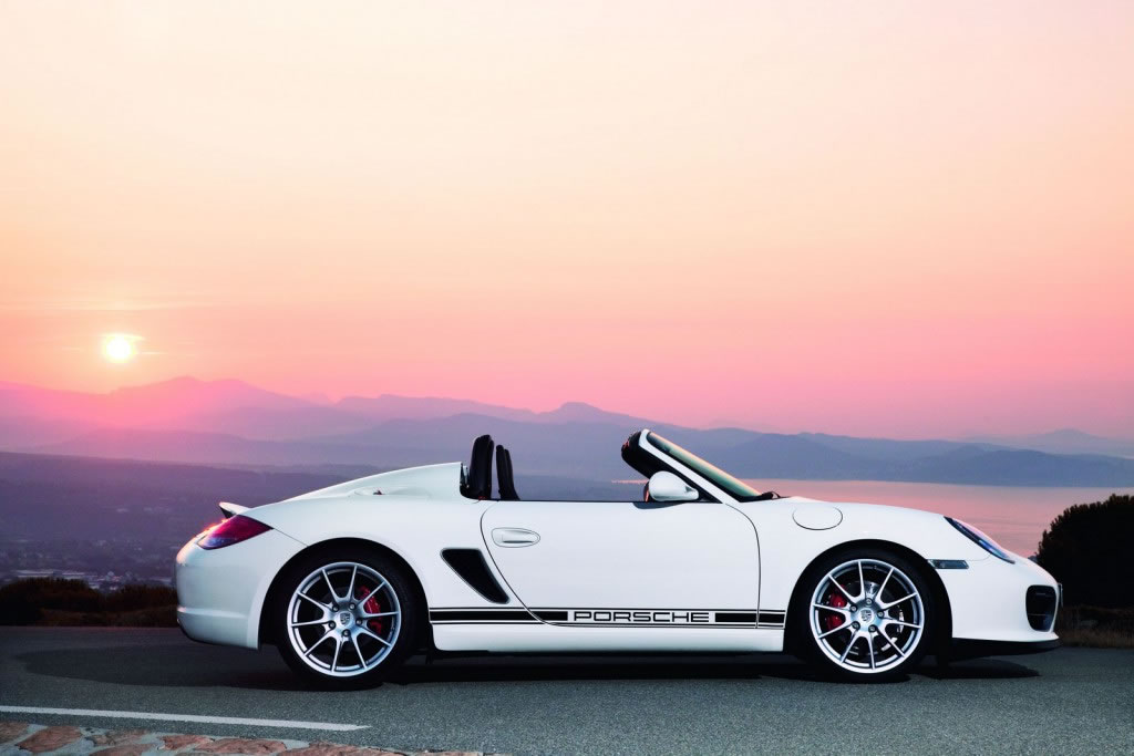 Porsche unveils the Boxster Spyder