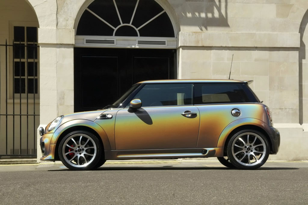 MINI revises range for 2010