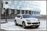 Pictures of new Porsche Cayenne released